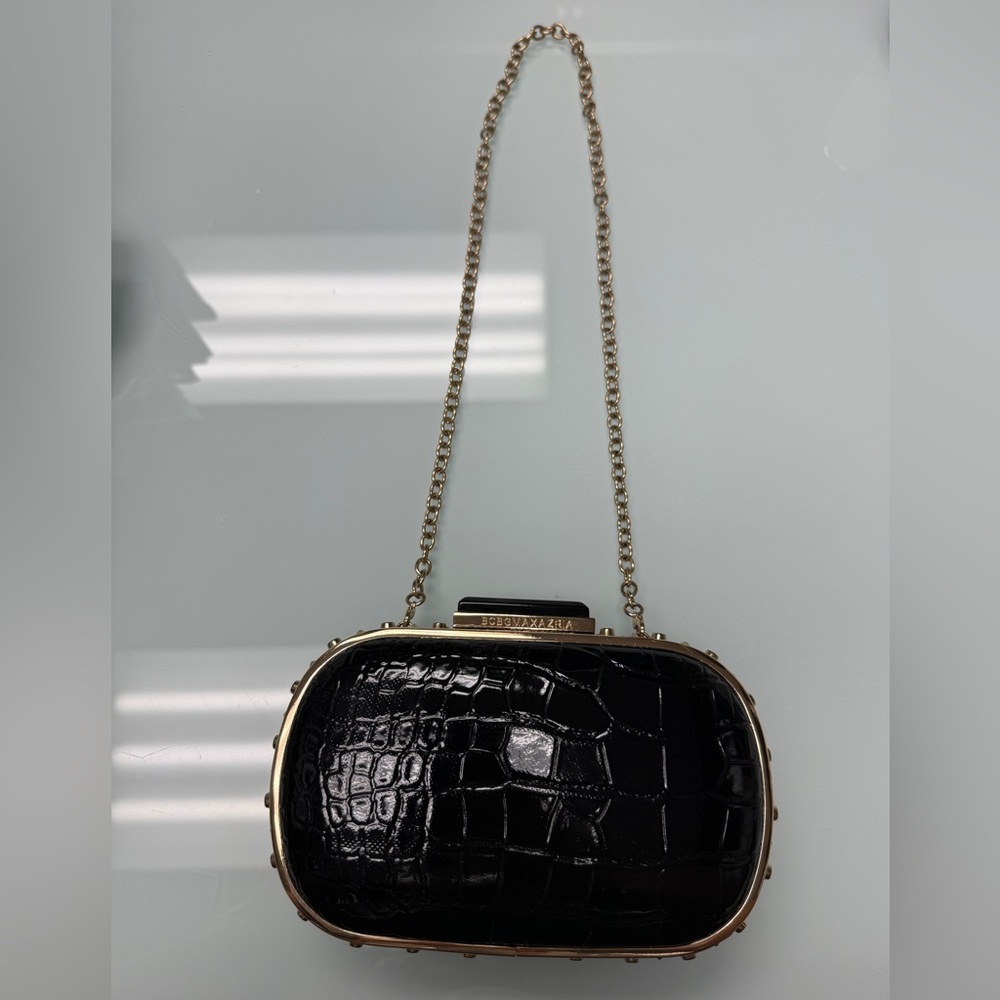 BCBGMaxAzria Black Croc Embossed Hard Clutch with Gold Trim - Picture 7 of 7